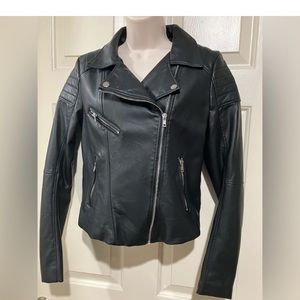 Shinestar Woman size medium cropped jacket
